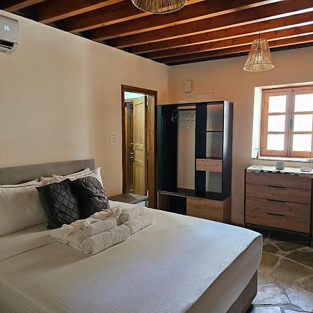 The Stonehouse Suites With Private Bath Spas Limasol Dış mekan fotoğraf