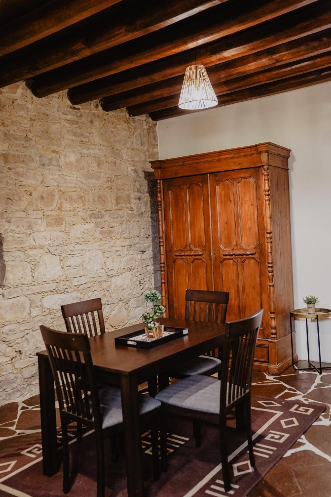 The Stonehouse Suites With Private Bath Spas Limasol Oda fotoğraf